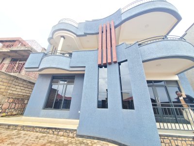 House for rent in Rebero