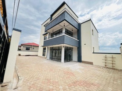 House for rent in Rebero