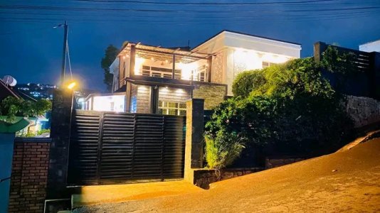 House for sale in Rebero