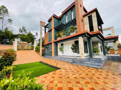 House for sale in Rebero