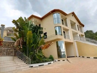 House for rent in Rebero