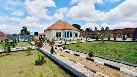 House for rent in Kanombe Busanza