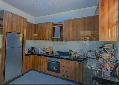 House for rent in Rebero