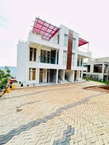 Apartment for rent in Rebero