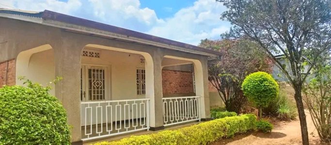 House for sale in Gisozi