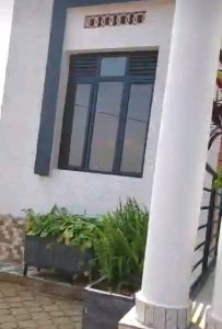 House for sale in Karuruma