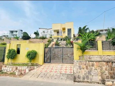 House for rent in Rebero