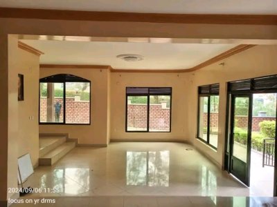 House for sale in Gisozi