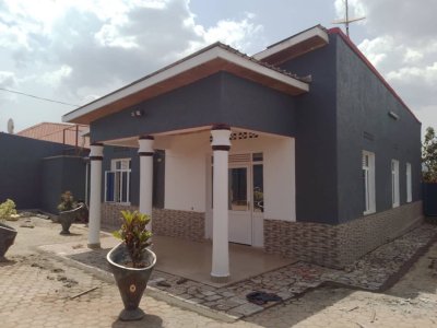 House for rent in Rebero
