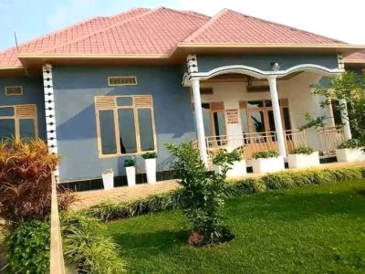 House for rent in Remera
