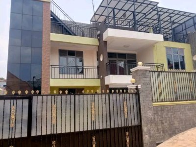 House for rent in Remera