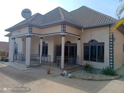 House for rent in Gisozi