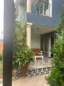 House for sale in Gisozi