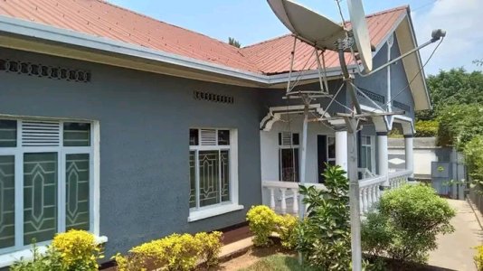 House for sale in Remera