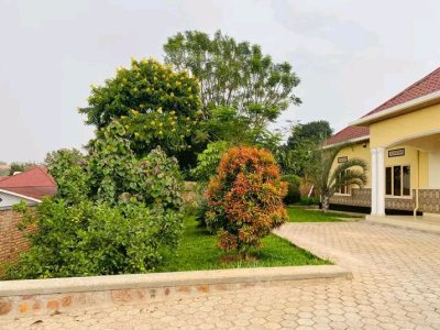 House for rent in Remera