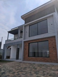 House for sale in Rebero