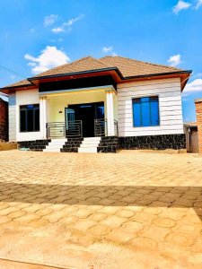 House for sale in Masizi