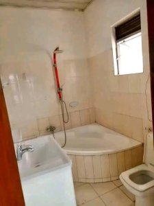 House for rent in Remera