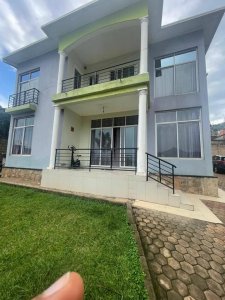House for sale in Gisozi Kigarama
