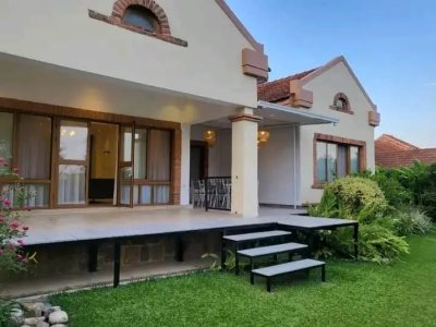 House for rent in Gisozi