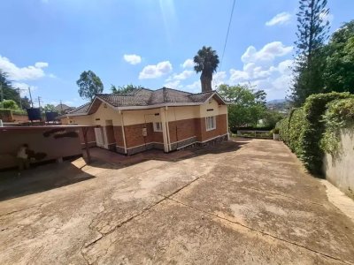 House for rent in Remera