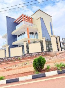 House for rent in Rebero