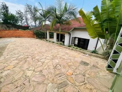 House for rent in Nyarutarama