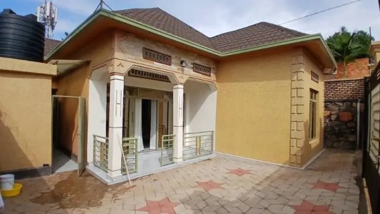 House for rent in Remera