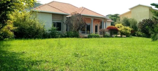 House for rent in Rebero