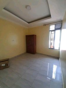 House for rent in Rebero
