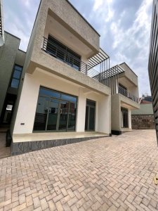 Apartment for rent in Rebero