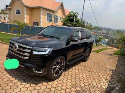 Nice car for sale in Kigali