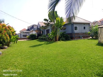 House for rent in Gisozi