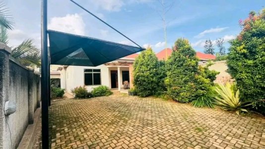House for sale in Rusororo