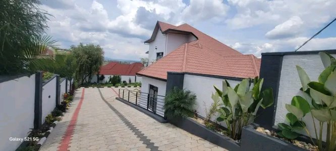 House for sale in Kicukiro Niboyi