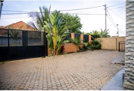 House for sale in Kabeza