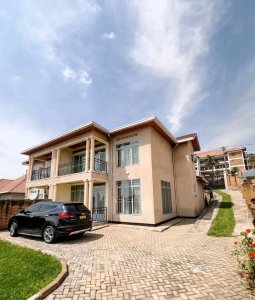 House for rent in Rebero