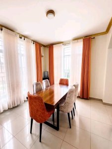 House for rent in Rebero