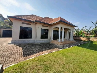 House for rent in Rebero