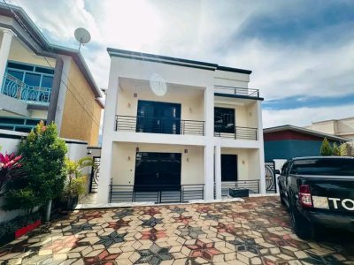 House for rent in Rebero