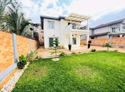 House for rent in Rebero