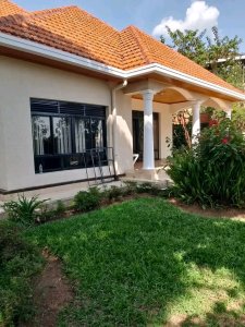 House for rent in Kacyiru