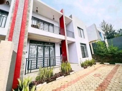 House for rent in Rebero