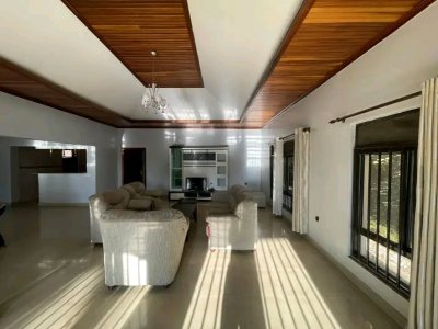 House for rent in Kacyiru