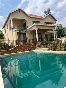 House for rent in Kacyiru