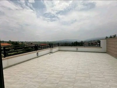 House for sale in Gacuriro
