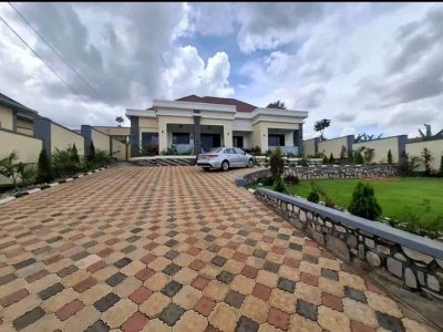 House for sale in Remera