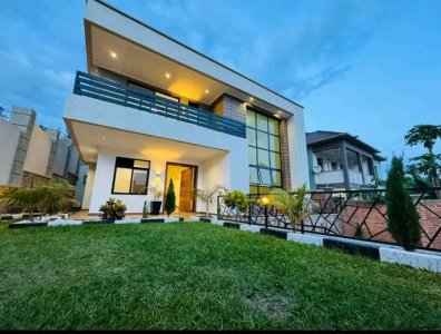 House for sale in Rebero