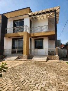 House for rent in Remera