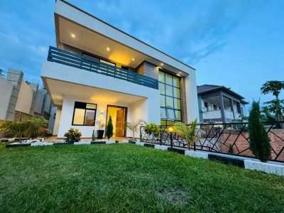 House for sale in Rebero